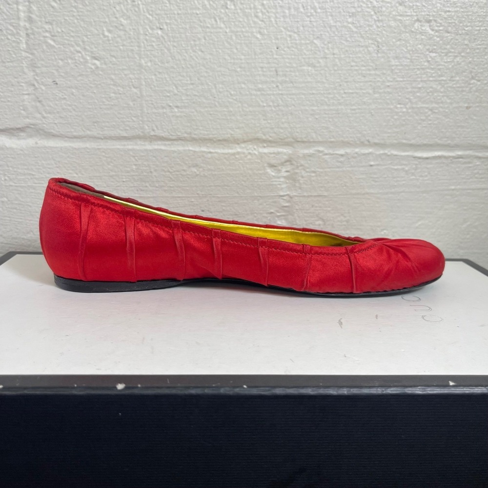 Vintage Prada Red Satin Pleated Ballet Flats Shoes Slip On Women 37.5 EU/7.5 US - Picture 2 of 14